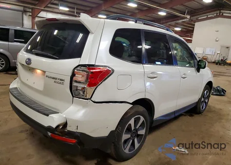 2017 Subaru Forester 2.5I Premium z USA, uszkodzony, nr VIN JF2SJAEC6HH528722